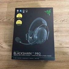 Razer BlackShark V3 Pro Wireless ANC Gaming H...