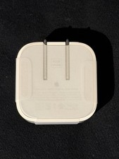 New 2025 Apple - 40W Dynamic Power Adapter with 60W Max MGKN4AM/A