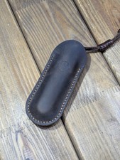 Funda de cuero hecha a mano para navaja suiza Victorinox GAK 108 mm