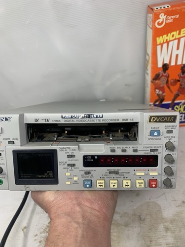 Sony DSR-45A Professional DVCAM Digital Videocassette Recorder Player Deck