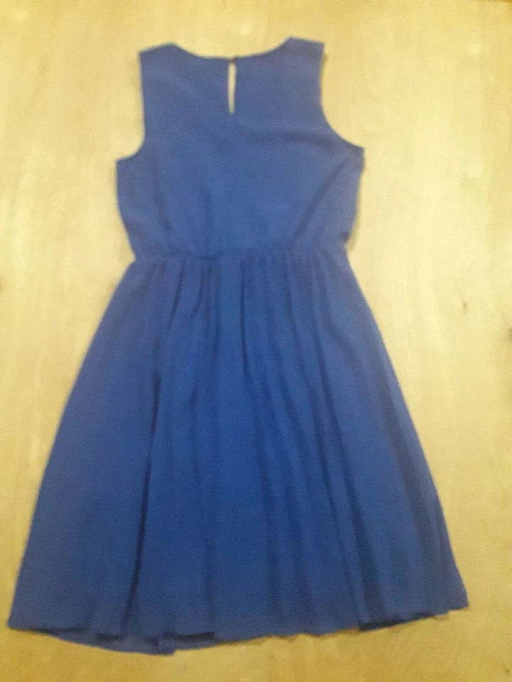 Women's Cato Blue Sleeveless Permanent Pleat Lined Wrap Dress Size 8 - Image 3 of 3