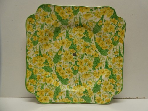 CROWN DUCAL YELLOW FLORAL BUTTERCUP CHINTZ FLORAL ALL OVER ART DECO CAKE PLATE