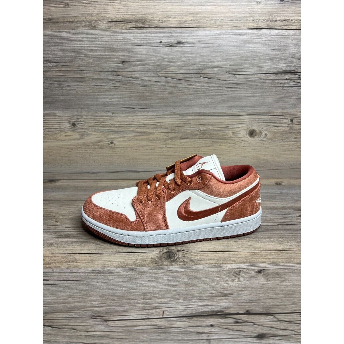 シューズ(女性用) AIR JORDAN 1 LOW SE 10.5 Size 10.5 - Air Jordan 1 SE Low Sky J Orange W for sale