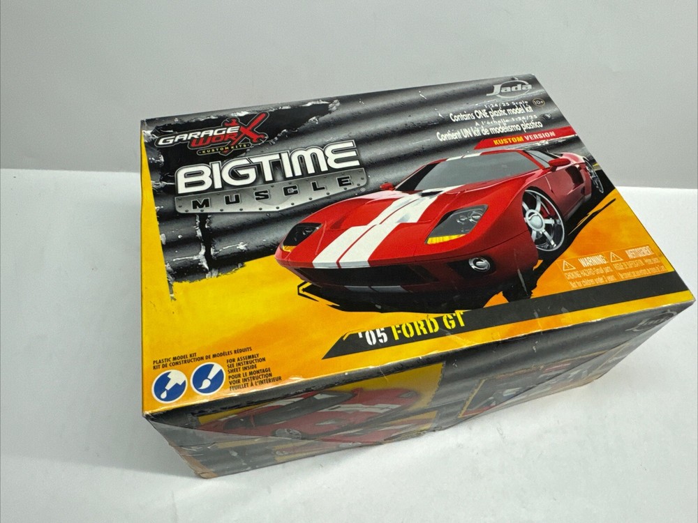 1/24 JADA 2005 Ford Big Time Muscle Plastic Kit - Open & Complete