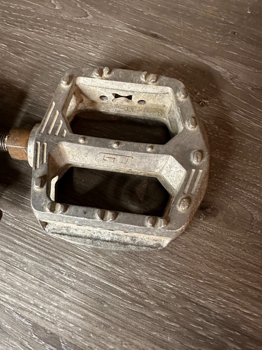 GT VP-821 BMX Bike Platform Pedals 1/2 Vintage Mid School GT VP-821 BMX Bike Platform Pedals 1/2 Vintage Mid School
