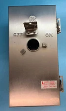 GE TE100CS ENCLOSURE MDL9 TYPE 4X missing handles, shafts for breakers 