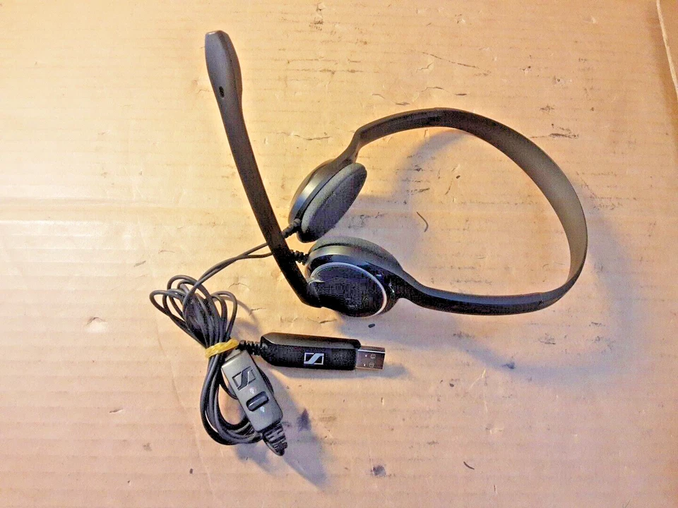 Sennheiser PC 8 USB On-Ear Stereo Headset With In-Line Volume EPOS - Image 4 of 4