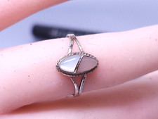 Vintage Sterling Silver Navajo Mother of Pearl band Ring size 6