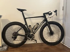2025 cannondale supersix evo hi-mod Size 56. Bontrager Aeolus Rsl 62.
