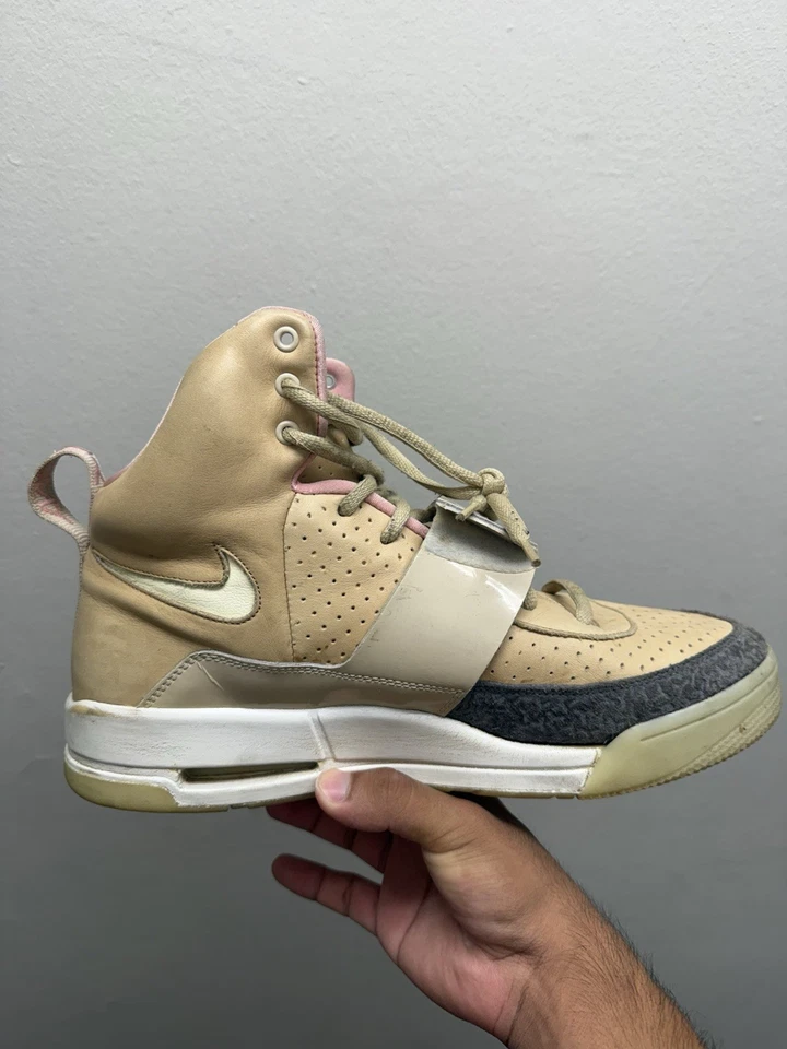 Nike Air Yeezy 1 Net Tan - Image 2 of 4