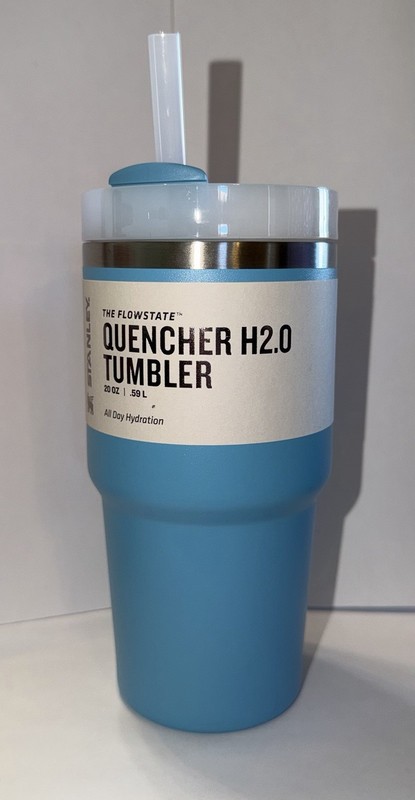 Stanley Quencher H2.0 FlowState Tumbler 20oz Blue Stainless Steel Lid Straw