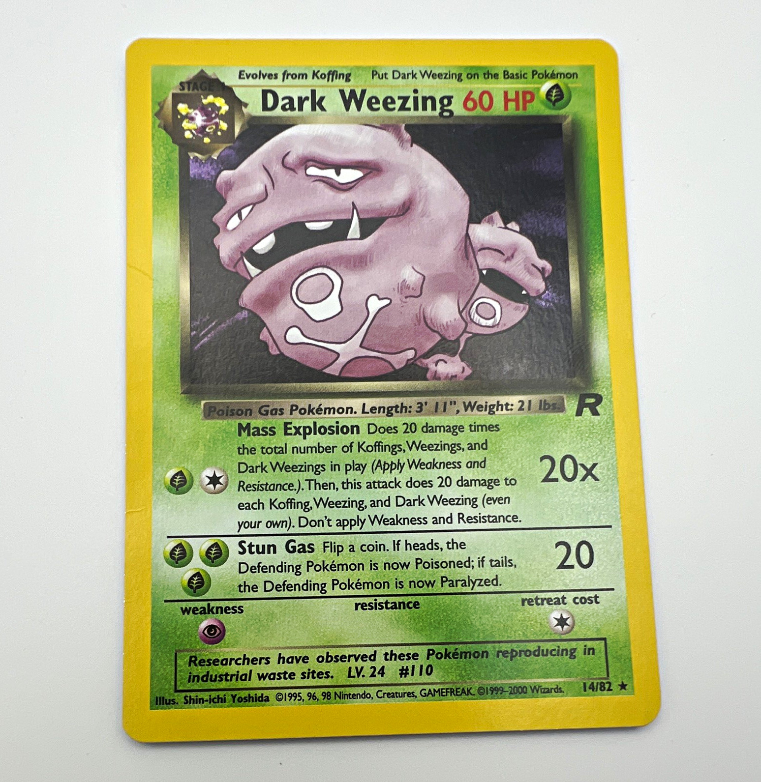 Pokémon Dark Weezing Team Rocket 14/82 Holo Rare English 60 HP 2000 Stage 1