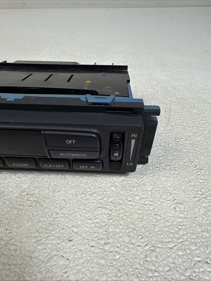1997 - 1998 年林肯 Mark VIII 气候控制数字交流加热器原始设备制造商 F7LH-19C933-AF — 第 3/4 张图片