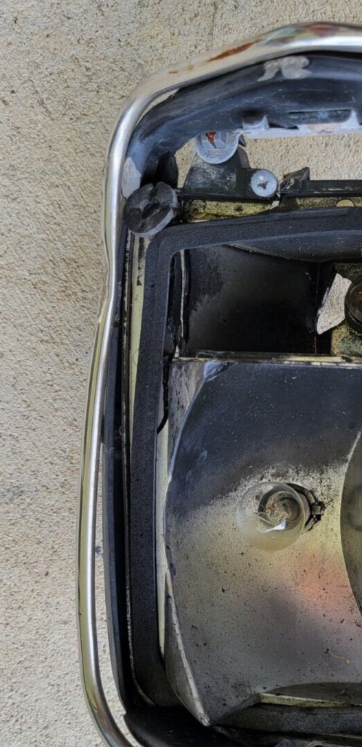 OEM HEADLIGHT TRIM SURROUND PART WITH CHROME TRIM Left , BENTLEY TURBO R