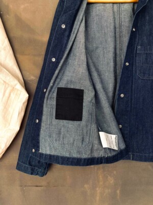 Vintage 90s Levis all duty denim round collar buckle back chore