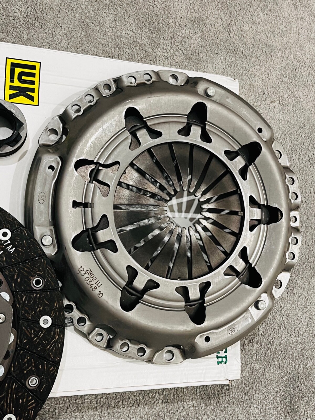 LuK CLUTCH KIT CITROEN PEUGEOT 206 307 406 407 607 807 BOXER 2.0 HDI