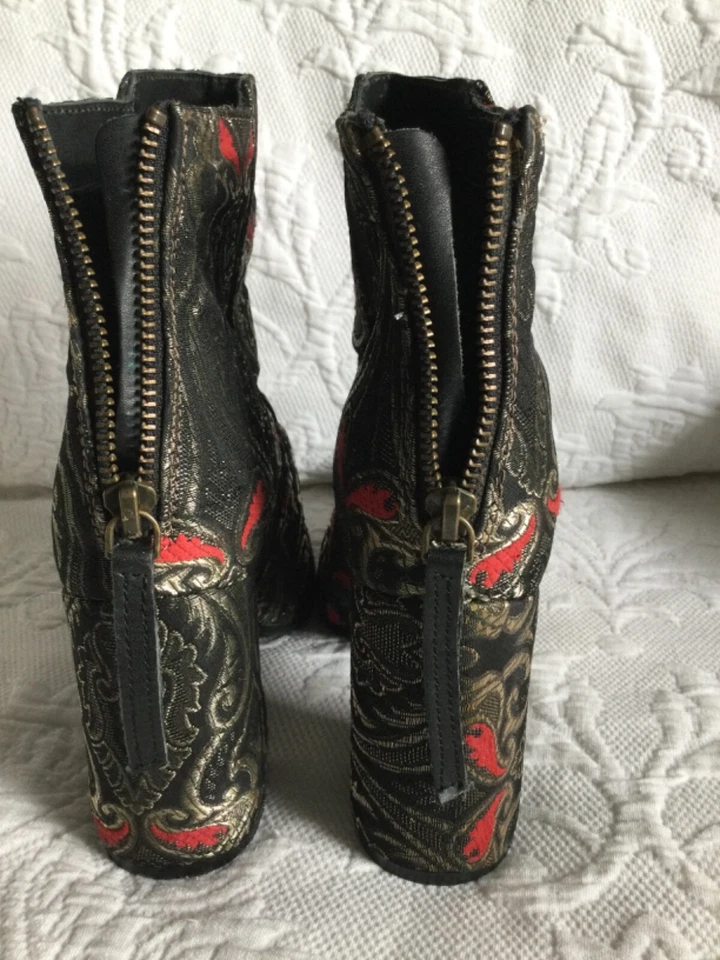 Botines NAUGHTY MONKEY 8M NADONNA Negro/Rojo Bordado/Tapiz Tacón Cremallera Foto 2 de 4