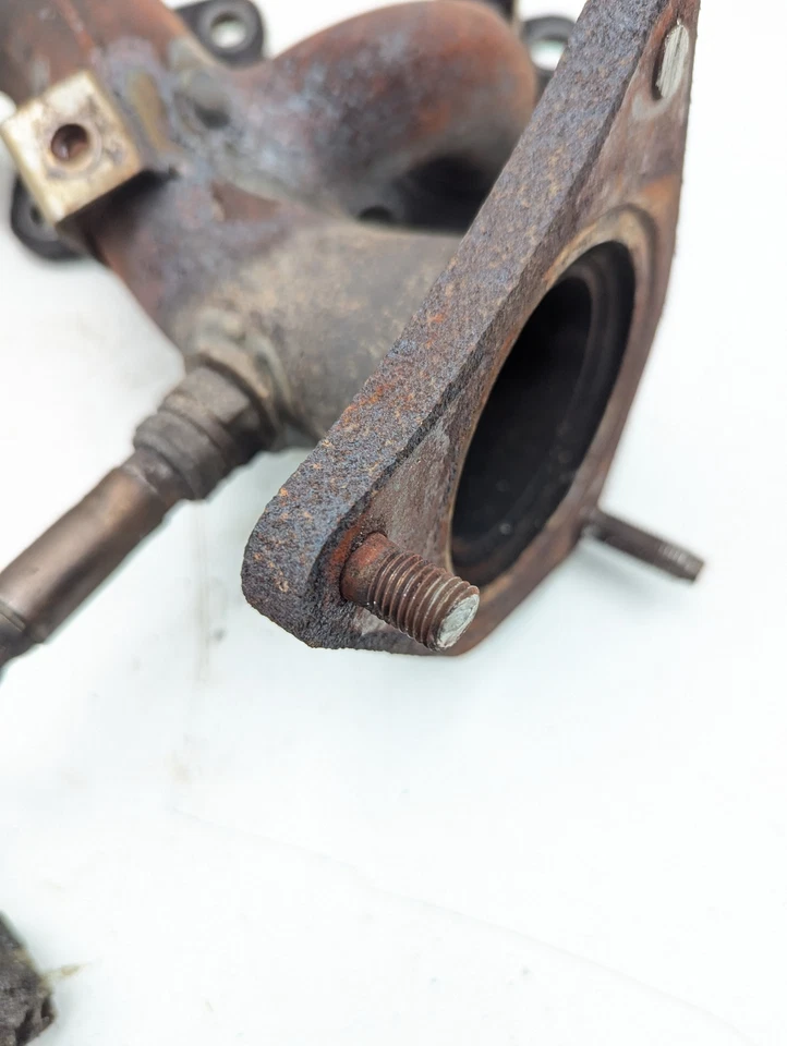 Colector de escape izquierdo del conductor Lexus SC400 1992-1995 (pernos defectuosos) OEM Foto 2 de 4