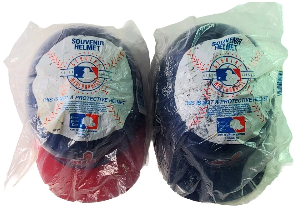 VINTAGE Bundle of 2 CLEVELAND INDIANS souvenir helmets Brand New In Original Bag - Image 2 of 4