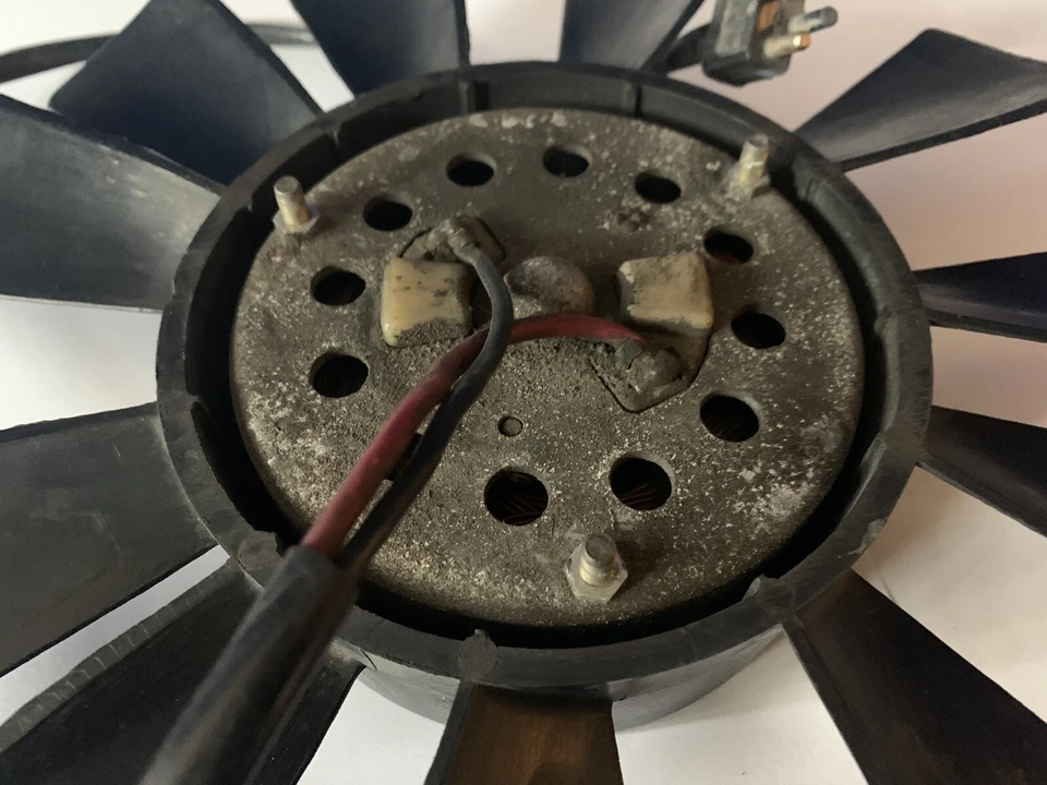 Ventilador radiador 75-85 Mercedes Benz 300D 300CD 300TD 190E con motor Foto 3 de 4