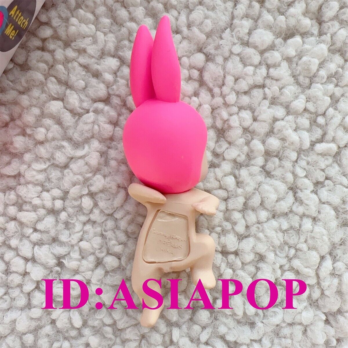 Authentic Sonny Angel 20th Hippers Looking Back mini figure Authentic Sonny Angel 20th Hippers Looking Back mini figure