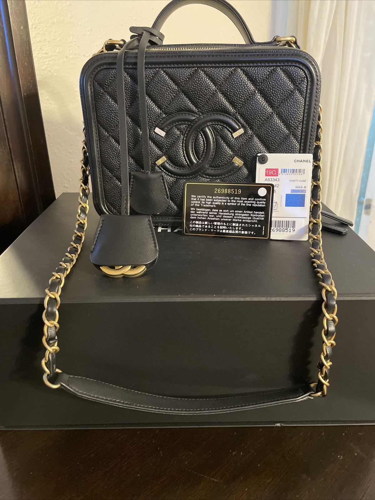 chanel vanity filigree