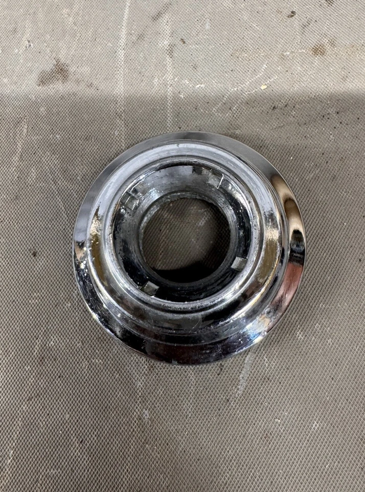 Pontiac GTO Firebird Grand Prix 1965-1972 perilla de espejo remoto bisel tuerca Tempest Foto 4 de 4