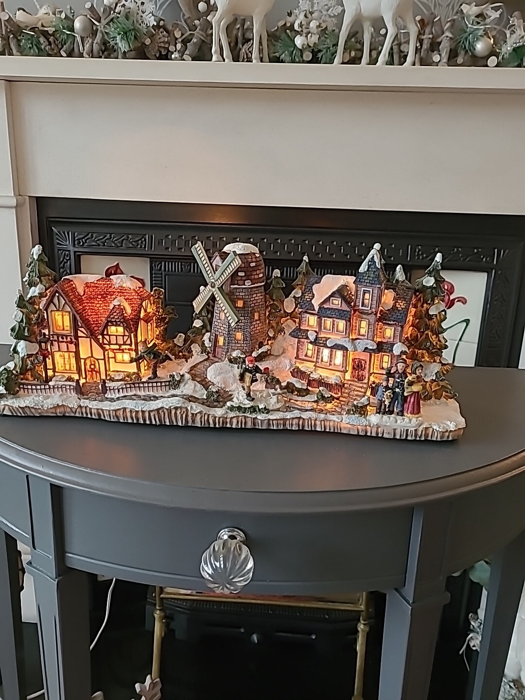 Vintage Premier Collectable Large Light up Christmas Village Scene
