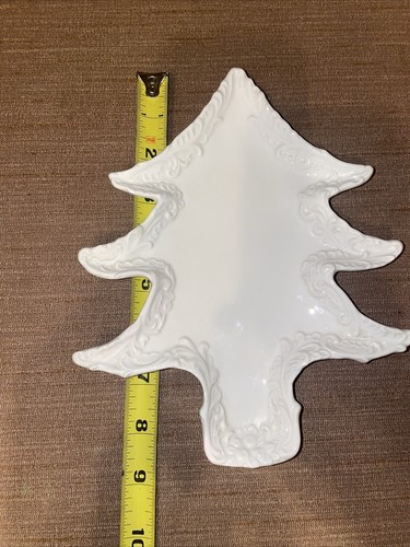 VTG Christmas Tree White 8 1/2 Inch White Ceramic Candy Dish 6902 MI Italy Crisp - Picture 6 of 9