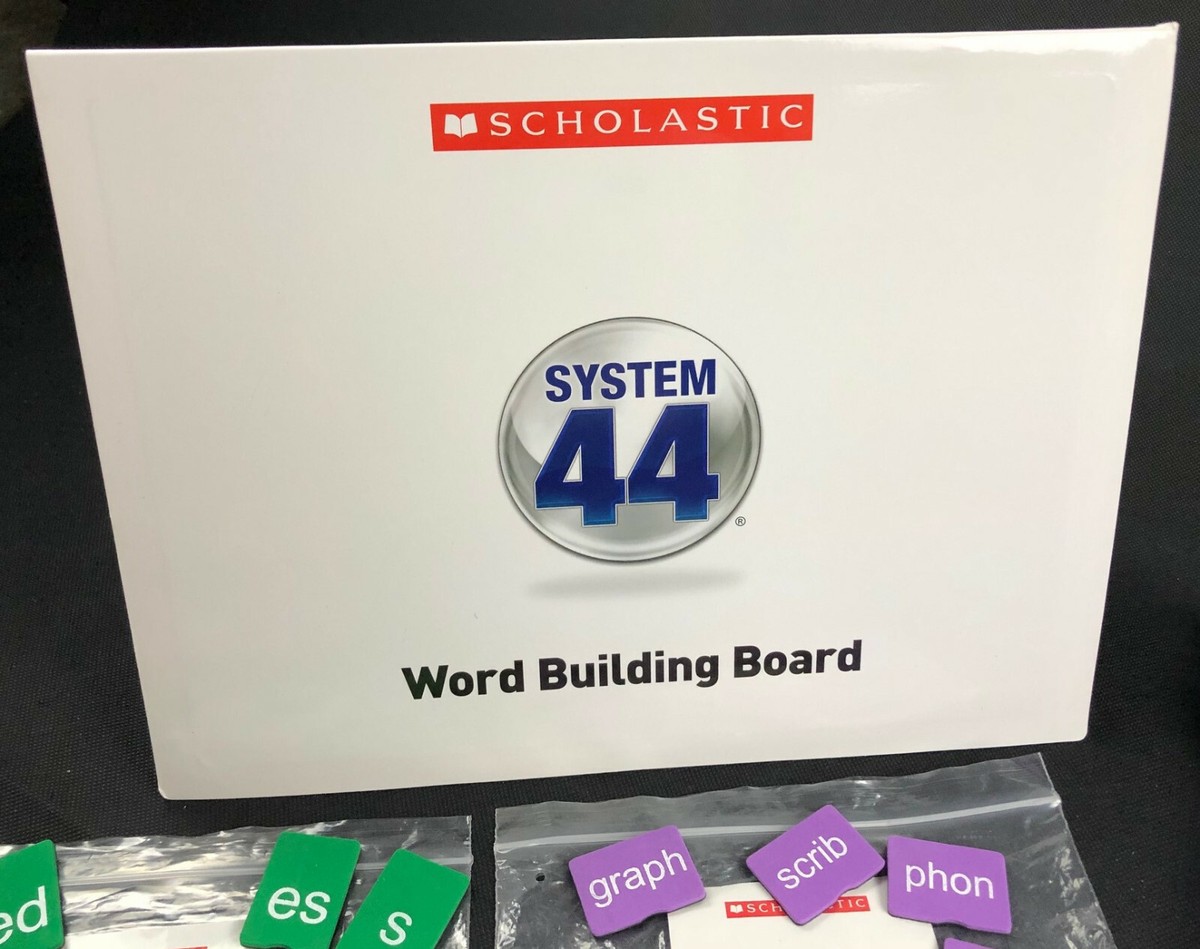Scholastic SYSTEM 44 - WORD BUILDING BOARD & TILES KIT (in