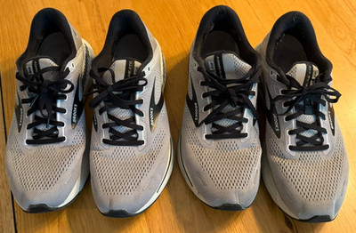 2 PAIRS Brooks Adrenaline GTS 22 Men's Size 11 D (Medium) Running Shoes Gray