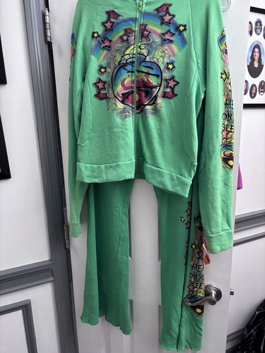 2B FREE Bright GREEN sweatsuit Hoody