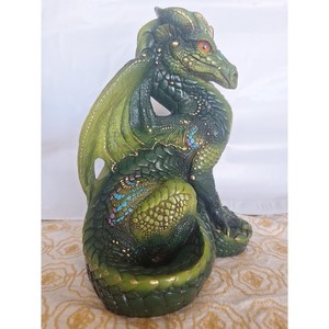 Windstone editions adult dragon by M. Peña ©1986 north hollywood green