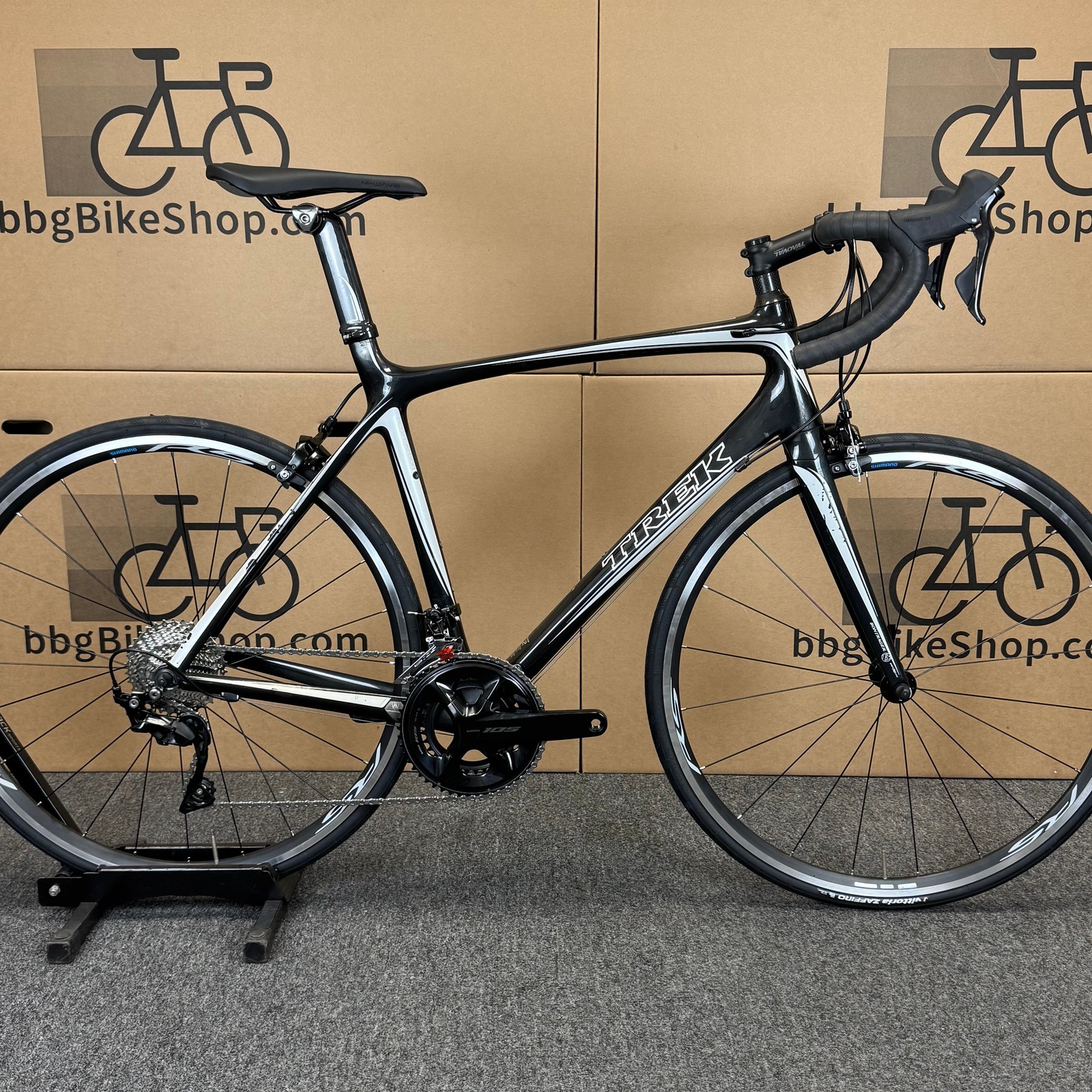 Used Trek Madone 5.2, 11-speed Shimano 105, Carbon Fiber Road Bike-2008, 56cm