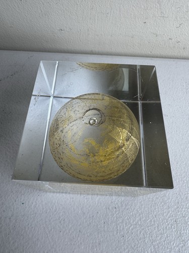 Paperweight Art Glass Sculpture Gold Globe Paperweight Signed Torben Jorgensen - Picture 20 of 20