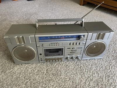 Vtg Soundesign 4640 Boombox Radio Works Cassette Needs Repair Ghetto Blaster 80s