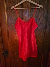 Vtg Avon Style Red Satin Night grown Sz M