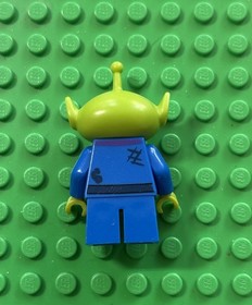LEGO - toy014 - Toy Story - Minifigure - Alien - From Set 7596