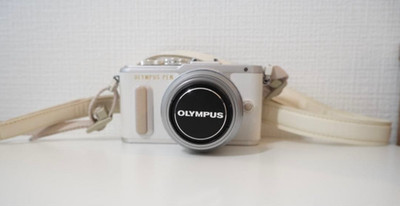 [Excellent] Olympus PEN E-PL8 16.1MP Mirrorless Digital Camera Body White Japan