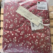 NIB Kate Quinn Bamboo Classic Circle Quilt Garden Tiny Chamomile