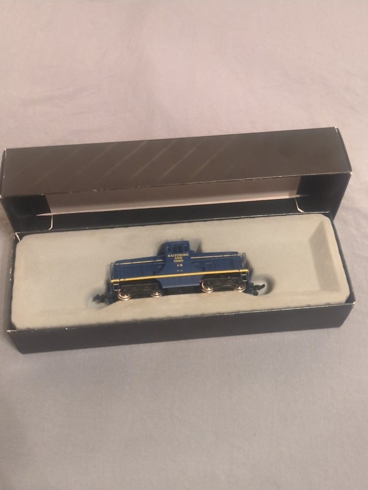 A 'HO' Gauge bachmann Spectrum Ref No 80036 GE 44 ton Diesel Switcher