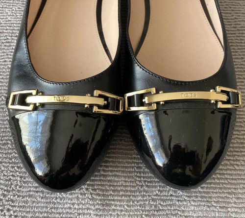 Tod's Shoes Flats Black Leather Patent Toe Gold Buckle Women’s Sz 37.5 / US 7.5 - 第 4/16 張圖片