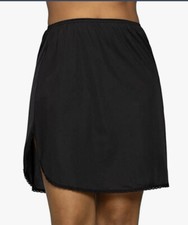 Vanity Fair Black Nylon Walking Slit Elastic Waist Laced Hem Half Slip M 16  