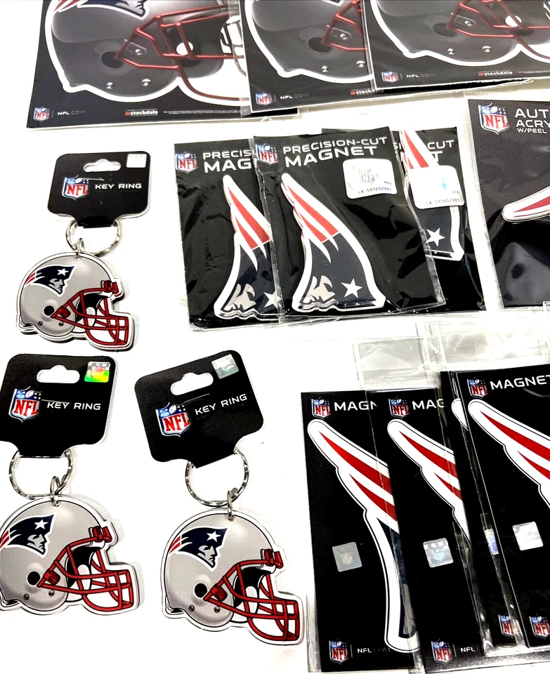 Juego de regalo de los New England Patriots imanes, emblemas, pegatinas y llaveros de 20 piezas Foto 4 de 4