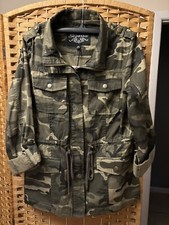 Shinestar Camouflage Jacket Size M