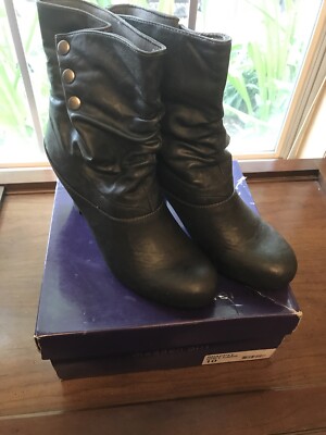 Madden Girl Virtuaal Snappyy Grey Paris Booties 10