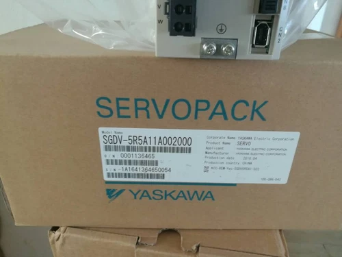 1PC Yaskawa SGDV-5R5A11A002000 Servo Drive New In Box Expedited Shipping - Picture 1 of 4