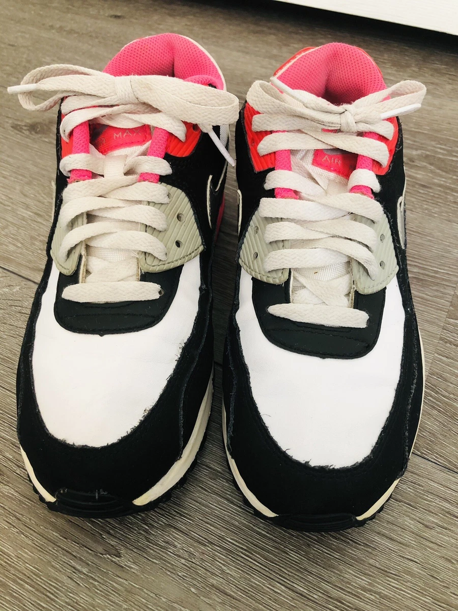 Pink white and black nike air max 2025