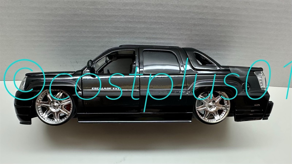 JADA BTK 2002 CADILLAC ESCALADE EXT 1:24 BLACK | eBay