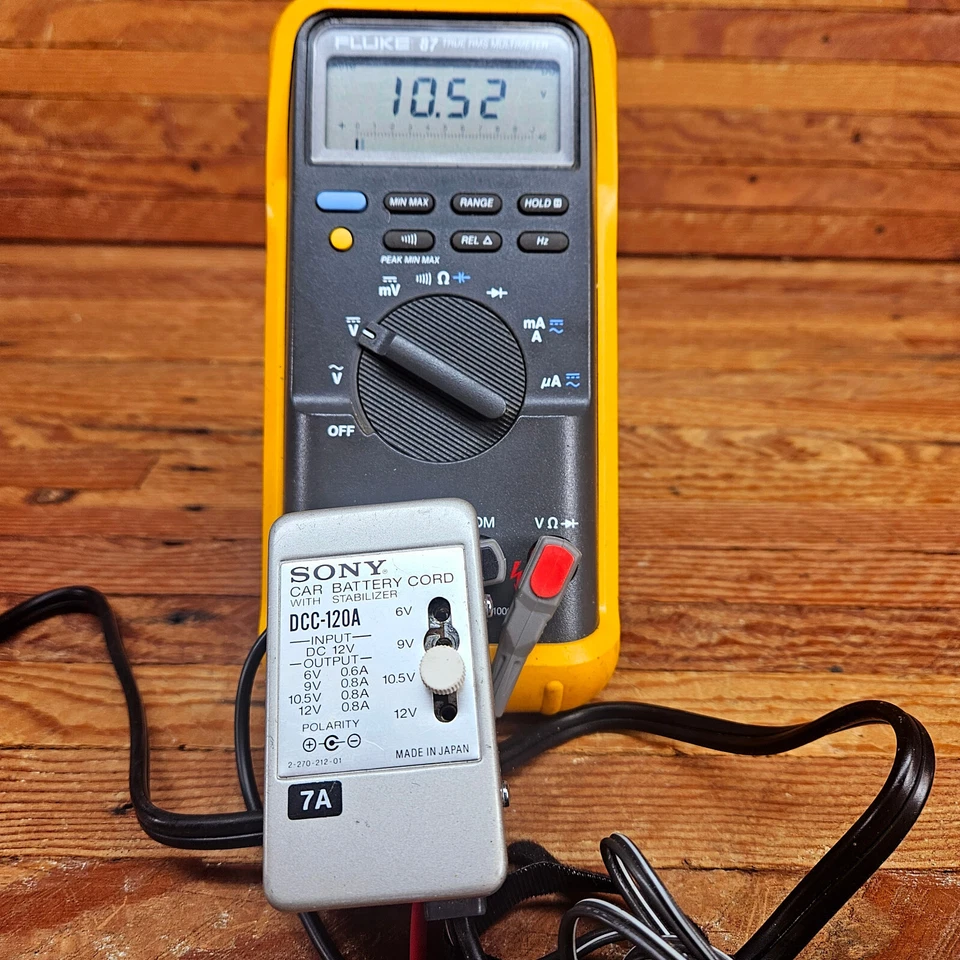 Cable Batería Coche Sony DCC-120A Original Sony con Salida Estabilizadora 6-12V DC Foto 3 de 4